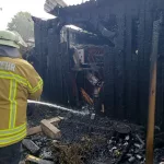 An der Gebäuderückseite ist die Zerstörung durch die Flammen gut erkennbar